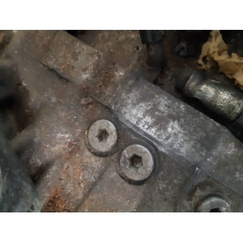 Recambio de caja cambios para suzuki sx4 rw (ey) gl referencia OEM IAM E7E16053  