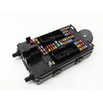Recambio de caja reles / fusibles para volvo xc60 momentum awd referencia OEM IAM 32209198  