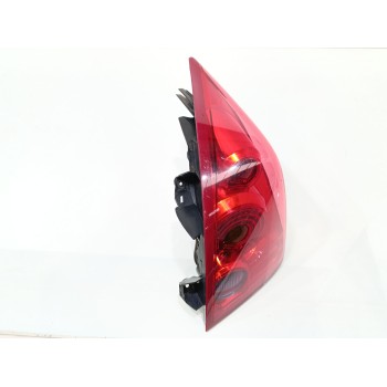 Recambio de piloto trasero derecho para nissan primera berlina (p12) acenta referencia OEM IAM   