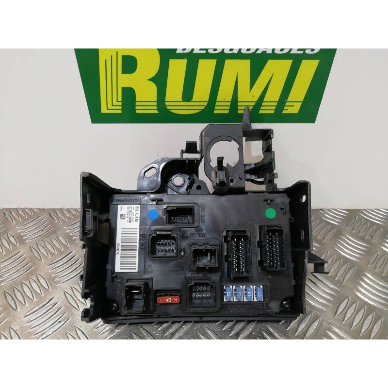 Recambio de caja reles / fusibles para peugeot 407 confort referencia OEM IAM 9656148180 S120017001H 