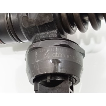 Recambio de inyector para volkswagen bora berlina (1j2) conceptline referencia OEM IAM 038130073  