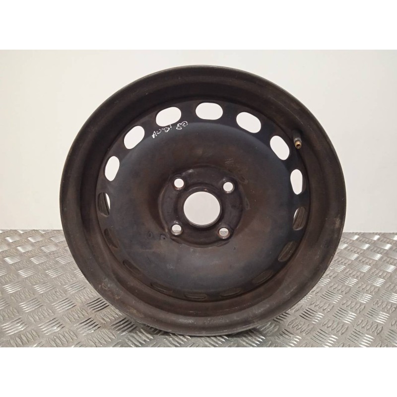 Recambio de llanta para audi 80 avant básico berlina referencia OEM IAM 8A0601025G 6JX15 H2 