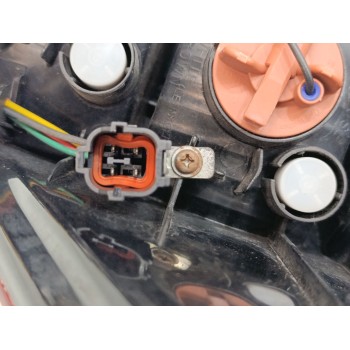 Recambio de piloto trasero izquierdo para ssangyong rodius xdi referencia OEM IAM   