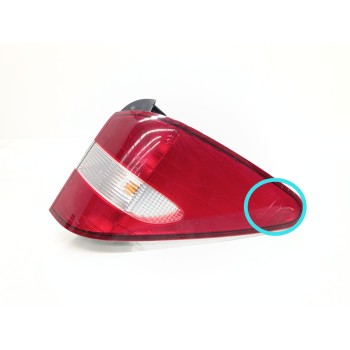 Recambio de piloto trasero derecho para ssangyong rodius xdi referencia OEM IAM 8360221  