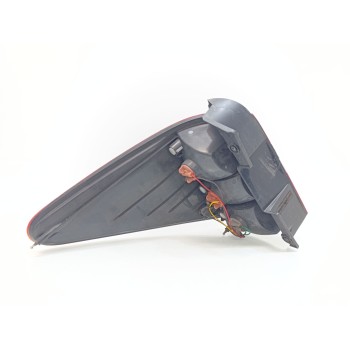 Recambio de piloto trasero derecho para ssangyong rodius xdi referencia OEM IAM 8360221  