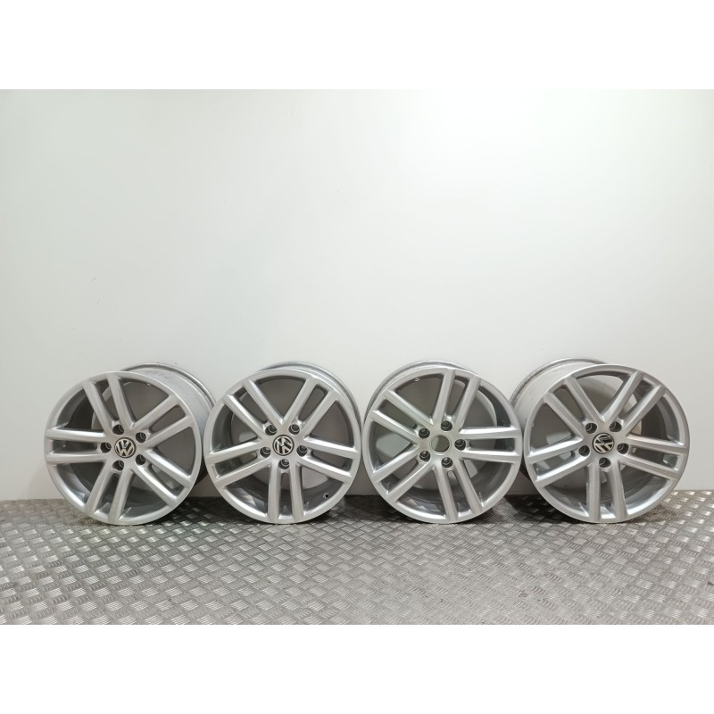 Recambio de juego llantas para volkswagen touareg (7la) tdi r5 referencia OEM IAM 7L6601025S  