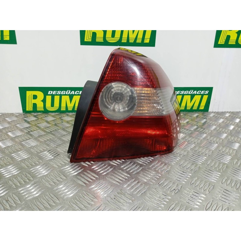 Recambio de piloto trasero derecho para renault megane ii classic berlina confort expression referencia OEM IAM   