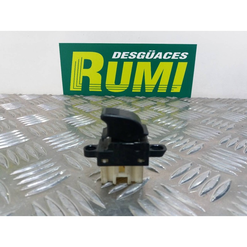 Recambio de mando elevalunas trasero izquierdo para mazda 6 berlina (gg) 2.0 active (4-ptas.) referencia OEM IAM   