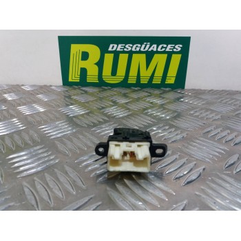 Recambio de mando elevalunas trasero izquierdo para mazda 6 berlina (gg) 2.0 active (4-ptas.) referencia OEM IAM   