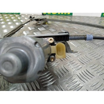 Recambio de elevalunas delantero izquierdo para ford transit connect (tc7) referencia OEM IAM 0130821993 996368100 