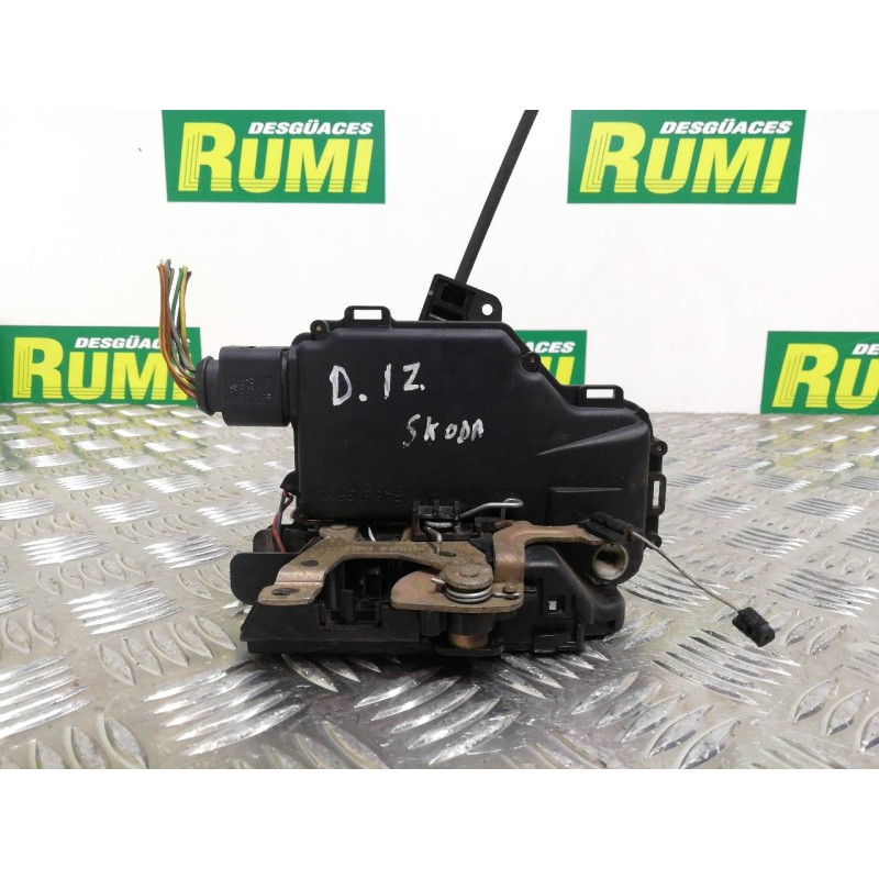 Recambio de cerradura puerta delantera izquierda para skoda octavia berlina (1u2) 1.9 tdi glx referencia OEM IAM   