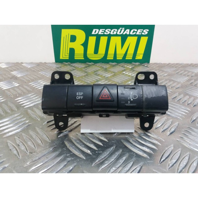 Recambio de warning para dodge caliber s referencia OEM IAM P04602711AC 12861862 2316061420