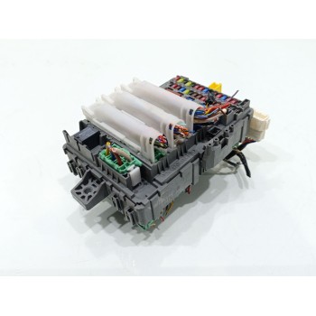 Recambio de caja reles / fusibles para honda cr-v elegance 4x2 referencia OEM IAM T1EG512  