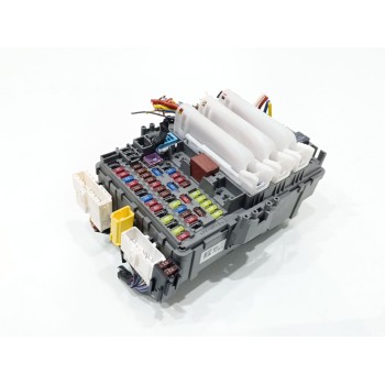 Recambio de caja reles / fusibles para honda cr-v elegance 4x2 referencia OEM IAM T1EG512  