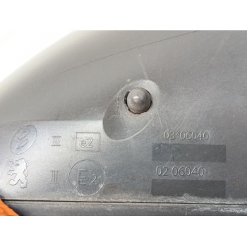 Recambio de retrovisor derecho para peugeot 308 confort referencia OEM IAM 06040  