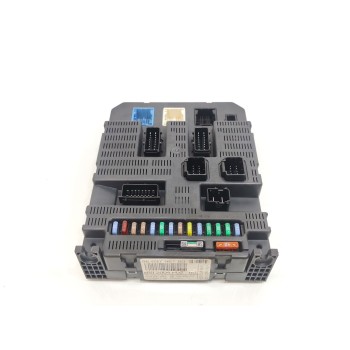 Recambio de caja reles / fusibles para peugeot 308 confort referencia OEM IAM 9663798180  