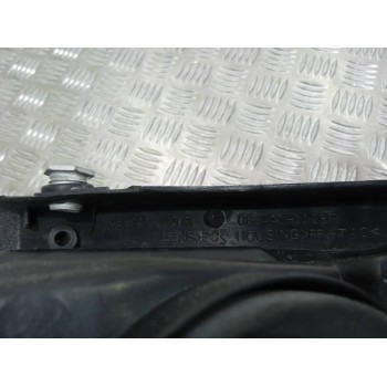 Recambio de faro derecho para volkswagen passat berlina (3b2) referencia OEM IAM 081411101R 084411125R 