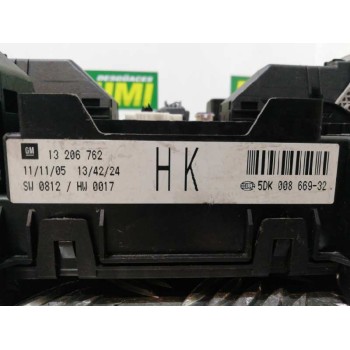 Recambio de caja reles / fusibles para opel astra h berlina cosmo referencia OEM IAM 13206762 5DK008669 5DK008669 
