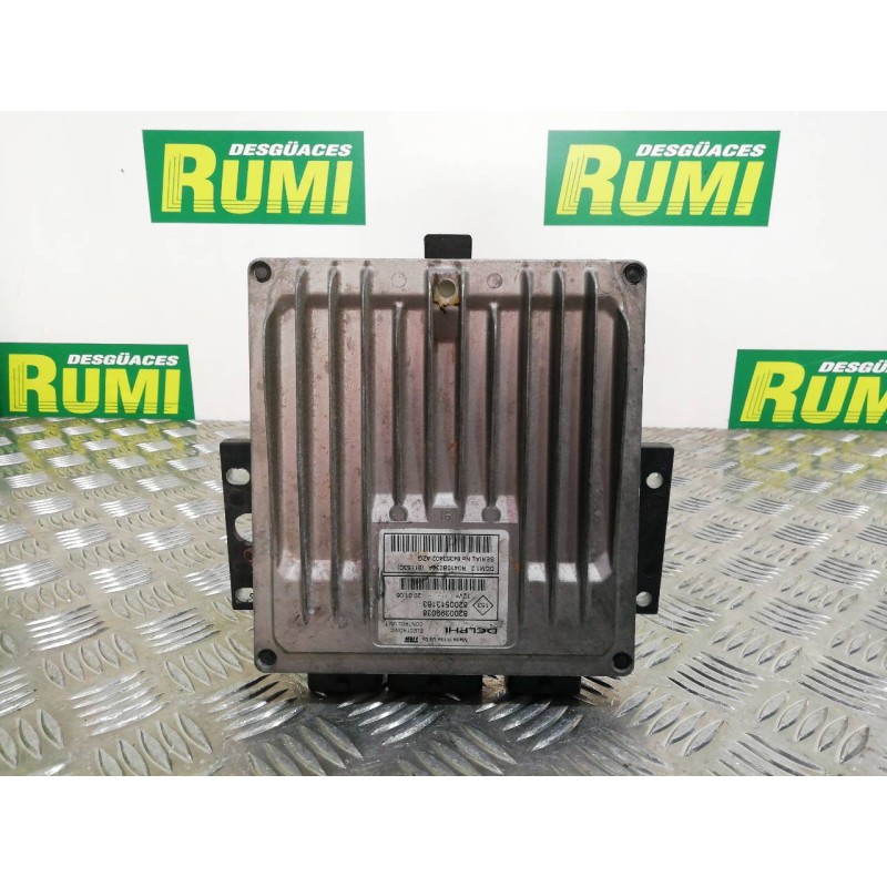 Recambio de centralita motor uce para renault clio iii exception referencia OEM IAM 8200399038 8200513163 