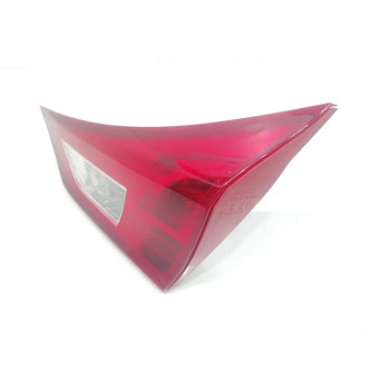 Recambio de piloto trasero derecho interior para toyota auris active referencia OEM IAM   