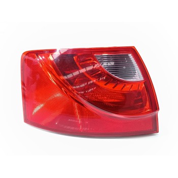 PILOTO TRASERO IZQUIERDO 3R9945095 