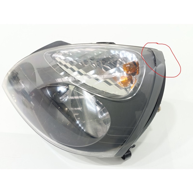 Recambio de faro izquierdo para renault clio ii fase ii (b/cb0) authentique confort referencia OEM IAM 15601700  