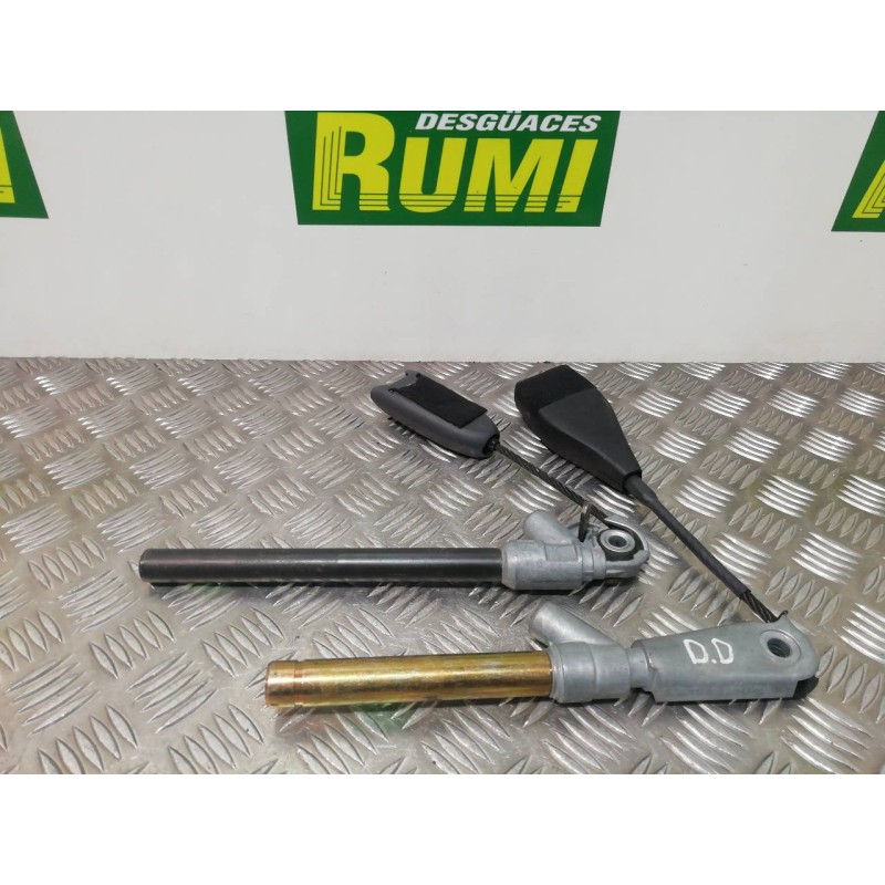 Recambio de pretensor airbag derecho para renault megane ii berlina 5p business referencia OEM IAM   