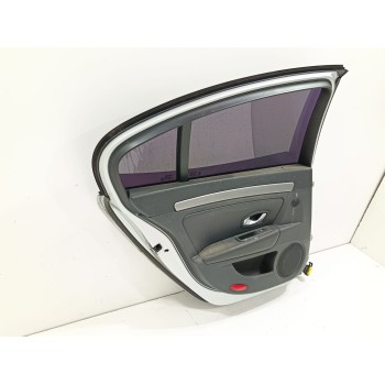 Recambio de puerta trasera izquierda para renault laguna iii authentique referencia OEM IAM   