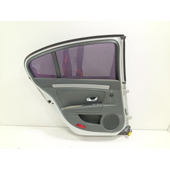 Recambio de puerta trasera izquierda para renault laguna iii authentique referencia OEM IAM   