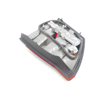 Recambio de piloto trasero derecho para opel vectra c berlina club referencia OEM IAM 13130644  