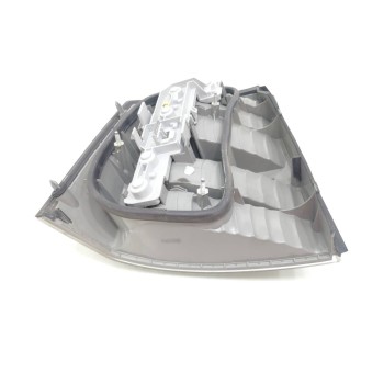 Recambio de piloto trasero derecho para opel vectra c berlina club referencia OEM IAM 13130644  