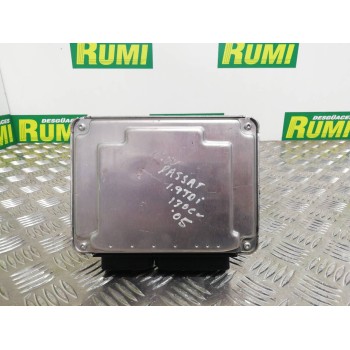 Recambio de centralita motor uce para volkswagen passat berlina (3b3) advance referencia OEM IAM 0281011205 038906019KD 