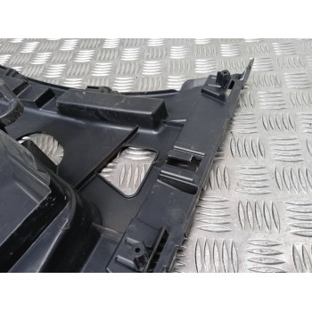 Recambio de molduras traseras para bmw serie 3 lim. (f30) 320d efficientdynamics edition referencia OEM IAM 7256924 15857711 