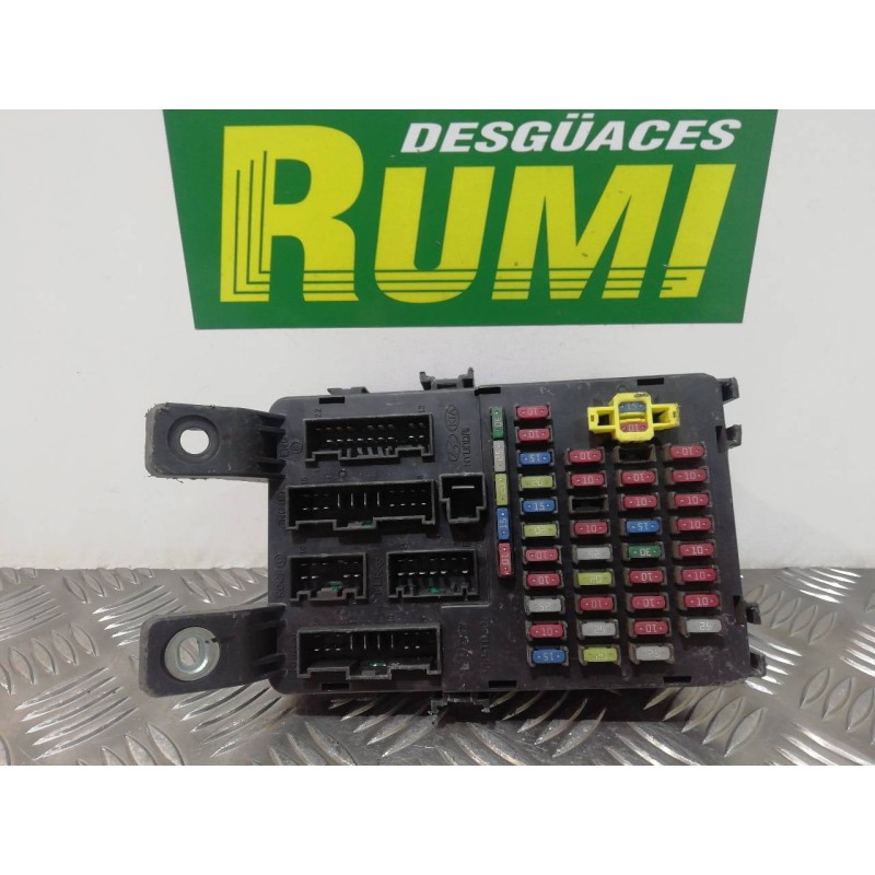Recambio de caja reles / fusibles para kia rio 1.5 crdi emotion referencia OEM IAM   