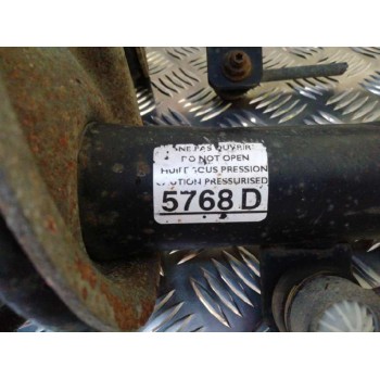 Recambio de juego amortiguadores delantero para peugeot 206 berlina quicksilver referencia OEM IAM 5768D 5767 