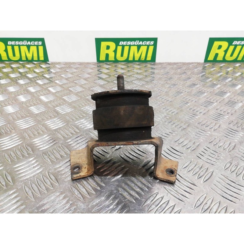 Recambio de soporte motor para iveco daily caja abierta / volquete 35-12 caja abierta referencia OEM IAM   