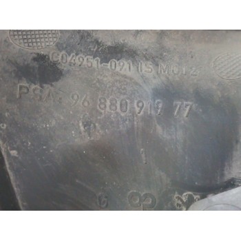 Recambio de rejilla paragolpes izquierda para peugeot 207 99g referencia OEM IAM 9688091977  