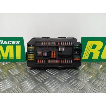 Recambio de caja reles / fusibles para bmw serie 3 lim. (f30) 320d efficientdynamics edition referencia OEM IAM 922487903 735797