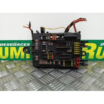 Recambio de caja reles / fusibles para bmw serie 3 lim. (f30) 320d efficientdynamics edition referencia OEM IAM 926111102 6114V8