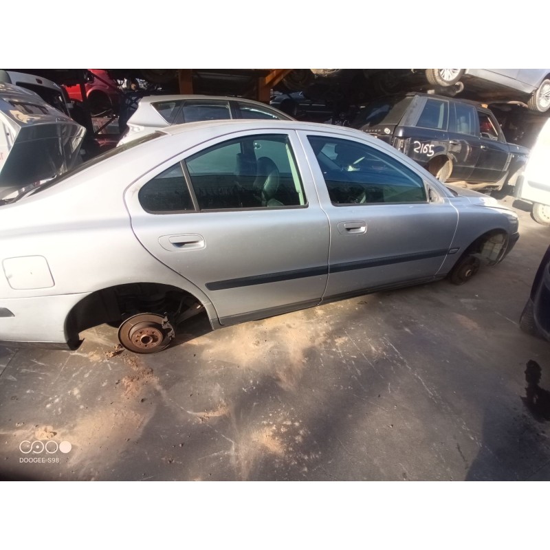 volvo s60 berlina del año 2005