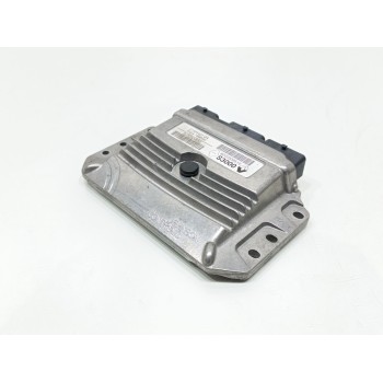 Recambio de centralita motor uce para renault megane ii classic berlina dynamique referencia OEM IAM 8200509516  