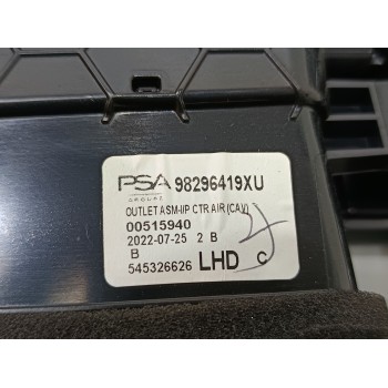 Recambio de aireador central para opel corsa f gs line referencia OEM IAM 98296419XU  