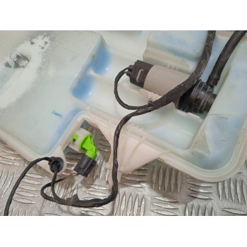 Recambio de deposito limpia para bmw serie 3 berlina (e90) 320d referencia OEM IAM 7124231 7117842, 7068998 61677068996 , 235576