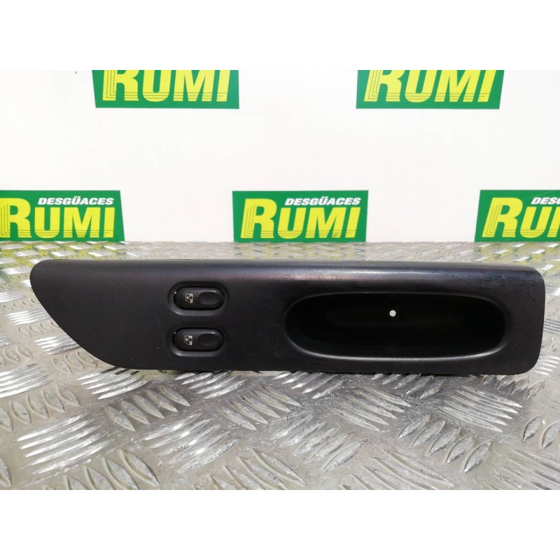 Recambio de mando elevalunas delantero izquierdo para renault laguna (b56) 1.8 anade referencia OEM IAM   