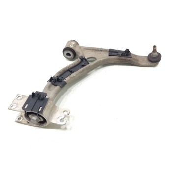 BRAZO SUSPENSION INFERIOR DELANTERO DERECHO 