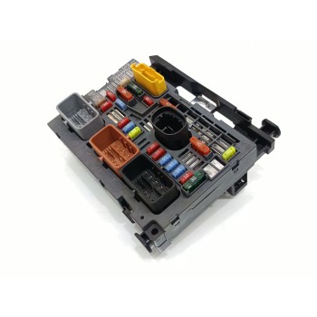 Recambio de caja reles / fusibles para peugeot 407 sport referencia OEM IAM 9667044980  