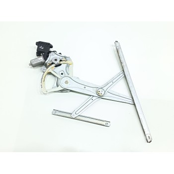 ELEVALUNAS DELANTERO DERECHO 698100F020 