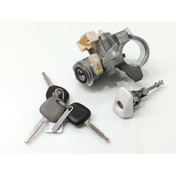 Recambio de juego bombines para toyota verso active referencia OEM IAM   