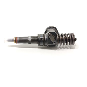 Recambio de inyector para volkswagen passat berlina (3b3) comfortline referencia OEM IAM 038130073BA  