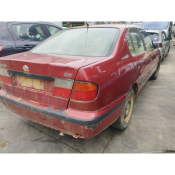nissan primera berlina (p11) del año 1998
